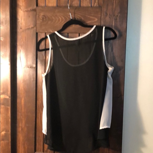 Sheer tunic - Picture 3 of 4